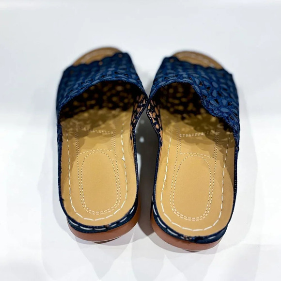 Beige sandals with navy floral  lace - Picture 8 of 8